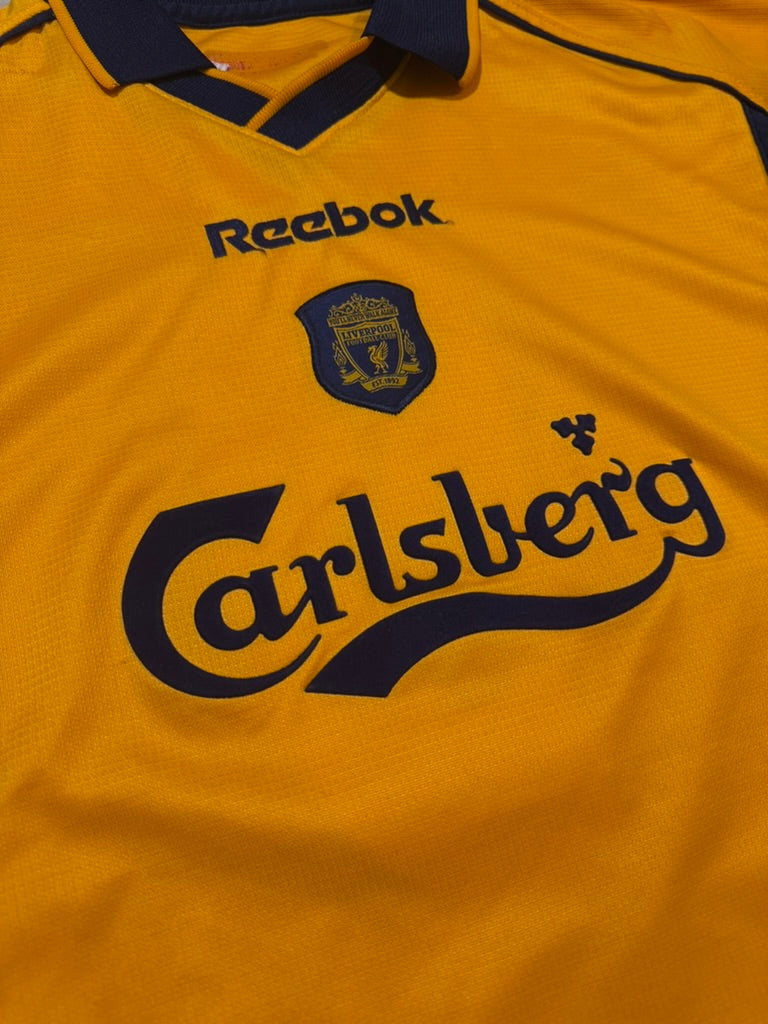 2000/01 Liverpool FC Away Size L Fowler - close-up detail