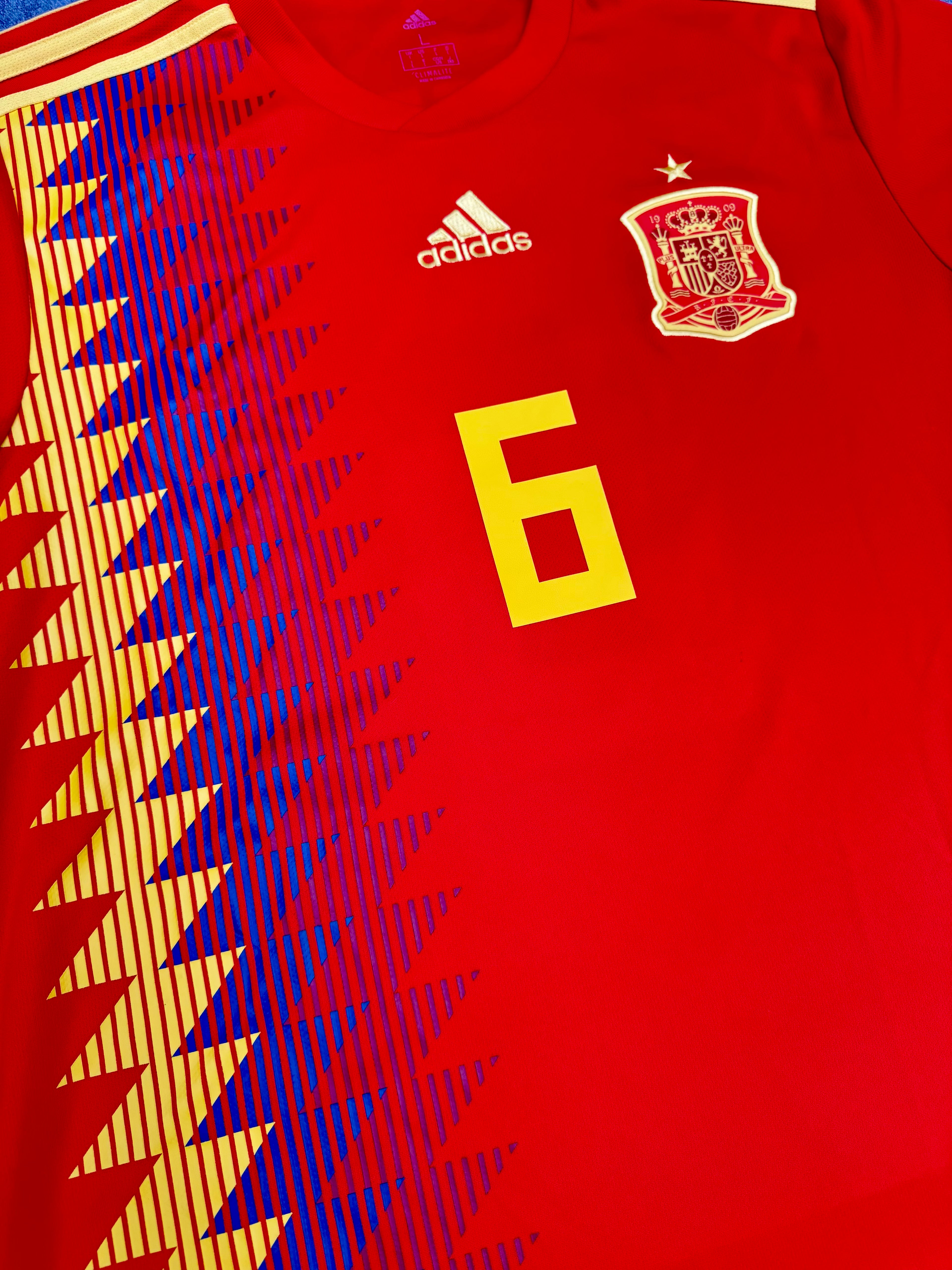 2018/19 Spain Home Size L Iniesta - close-up detail