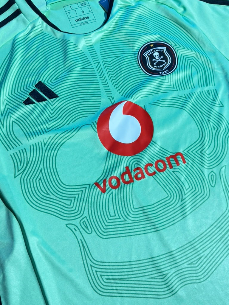 2023/24 Orlando Pirates Away Size L BNWT