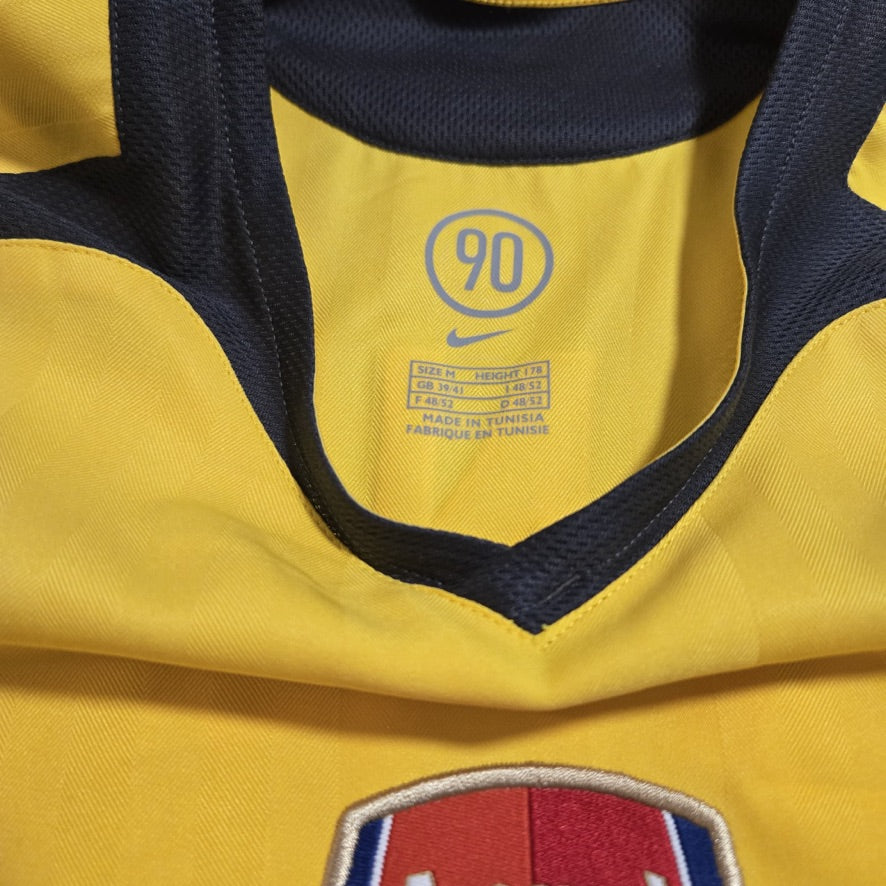 2005/06 Arsenal FC Away Size M Henry - label detail