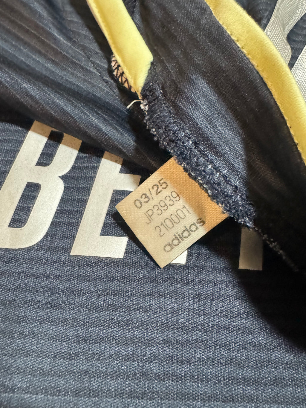 2025/26 Real Madrid Away L/S Size M Valverde