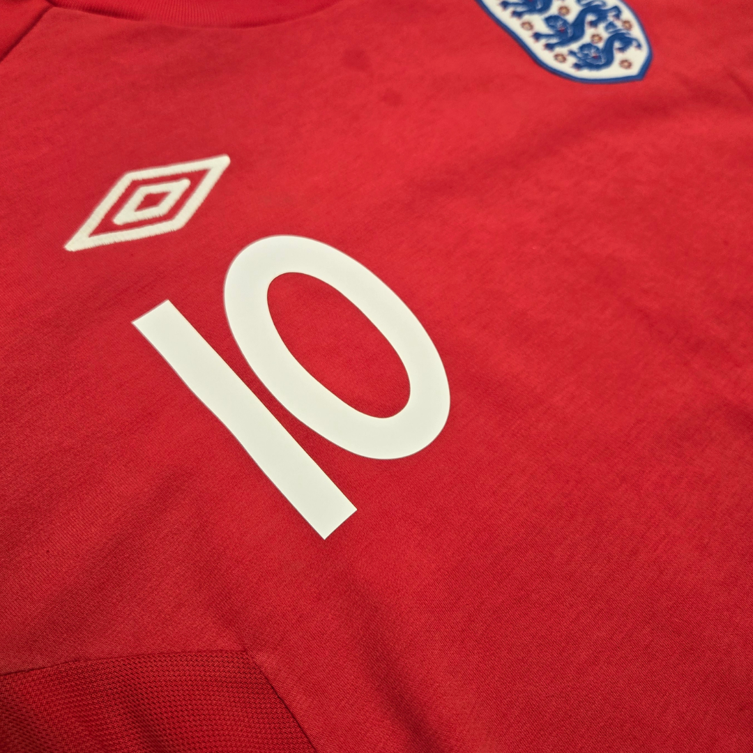 Maillot Umbro Football Angleterre Home Rétro ROONEY 2010/11 - M Maillot Umbro Football Angleterre Home Rétro ROONEY 2010/11 - M
