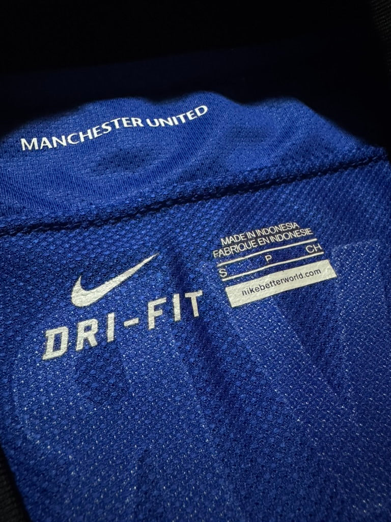 2011/12 Manchester United Away Size S Evra L/S