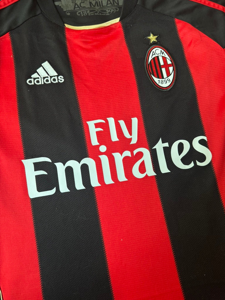 2010/11 AC Milan Home Size S Ronaldinho - close-up detail