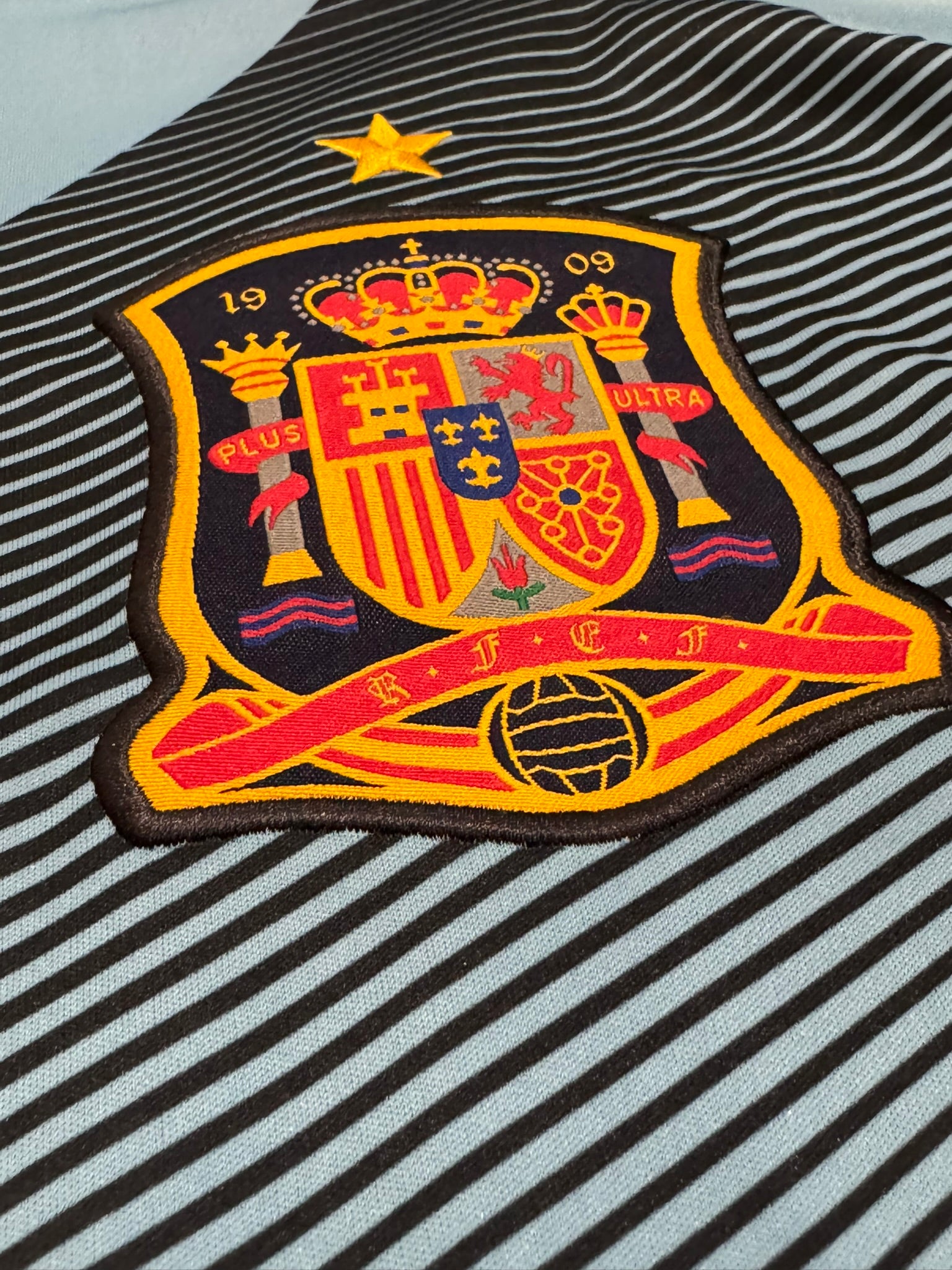 2012/13 Spain Away Size Youth XL Iniesta