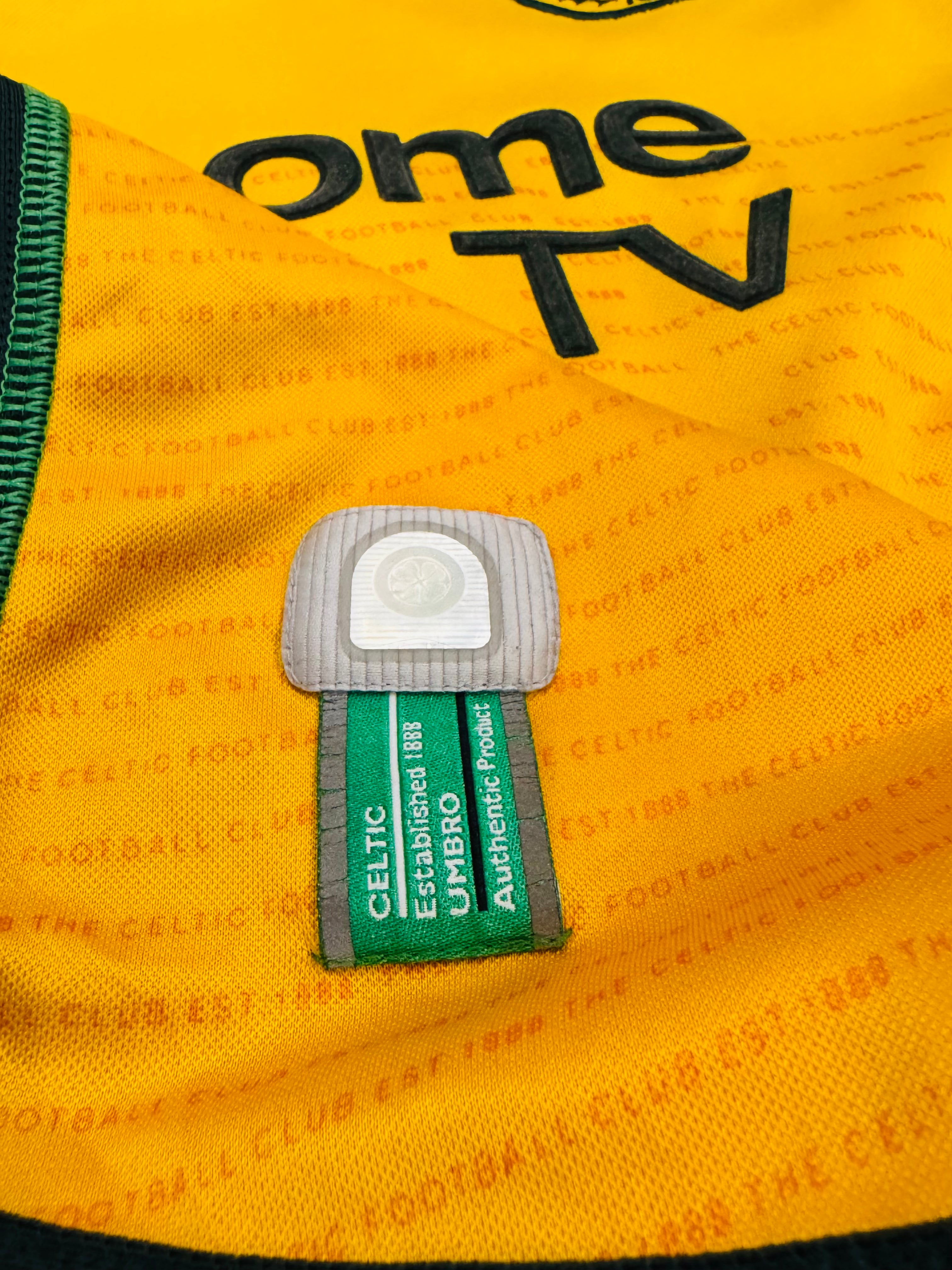 2002/03 Celtic FC Away Size M Larsson