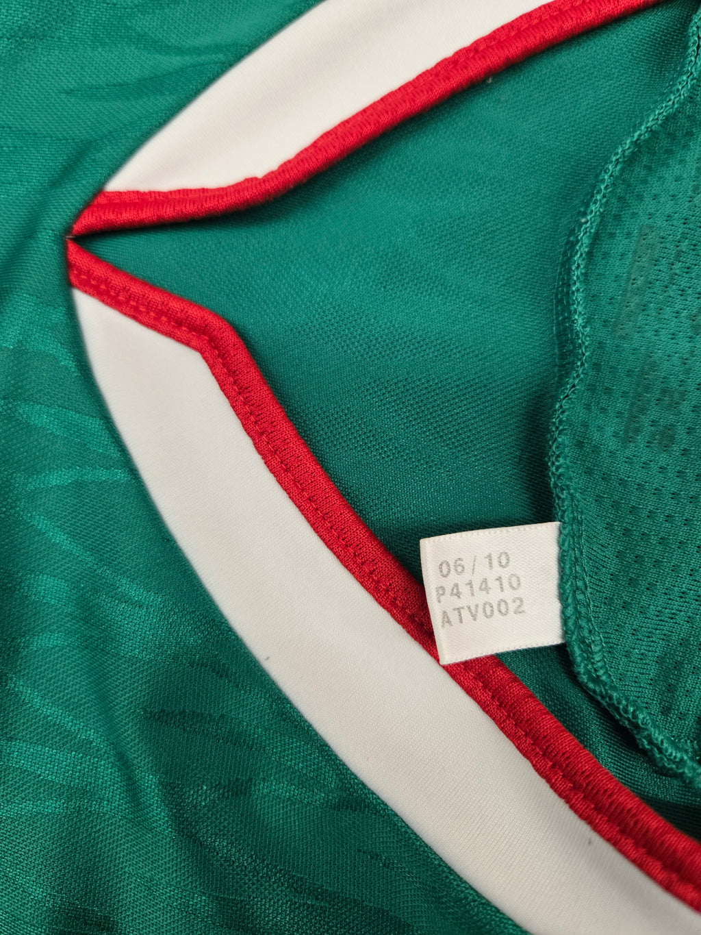 2010/11 Mexico Home Size L - label detail