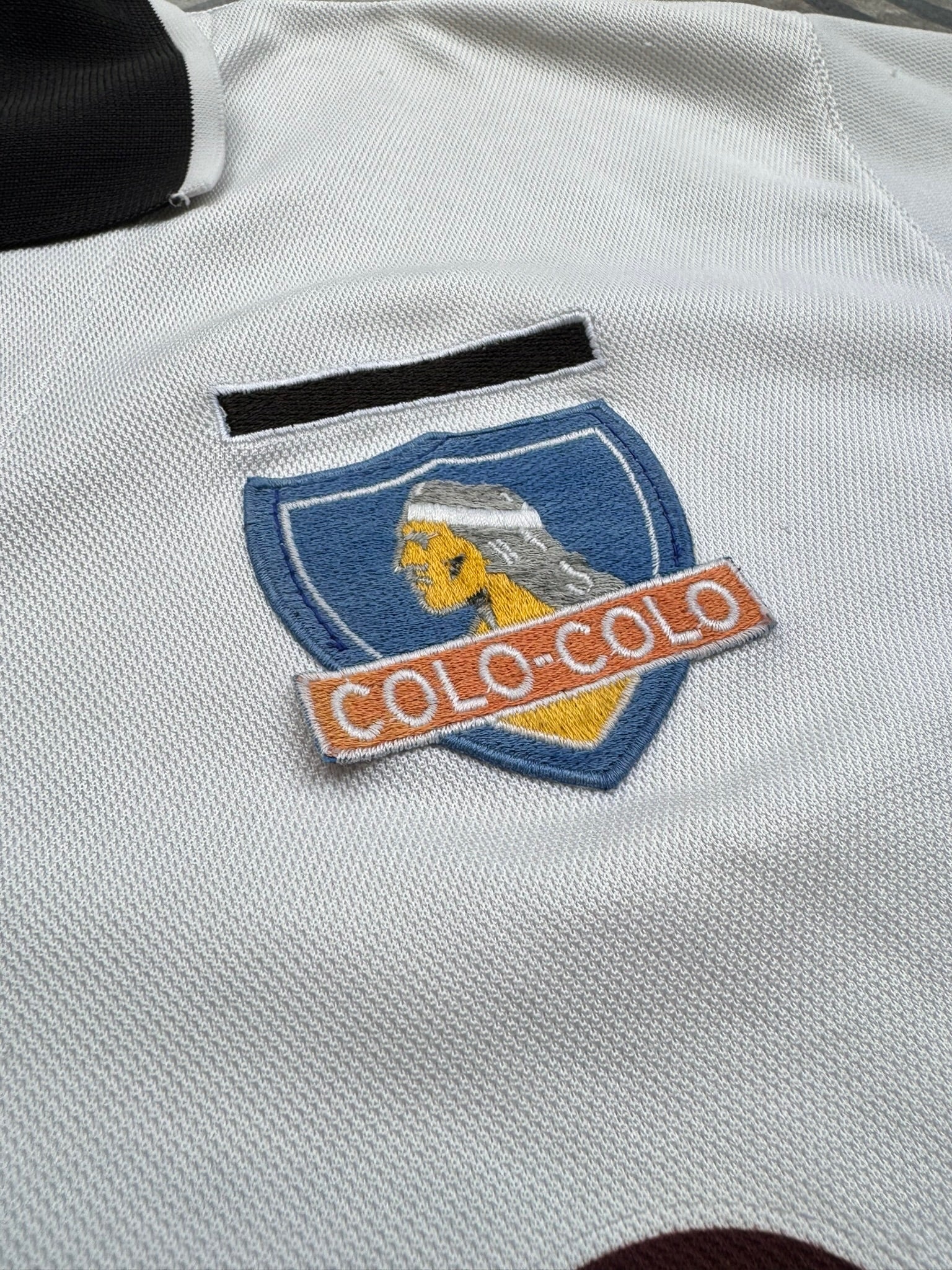 1998/99 Colo Colo Home Size S/M - label detail