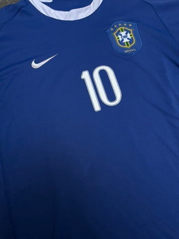 2006/08 Brazil Away Size M Ronaldinho - close-up detail