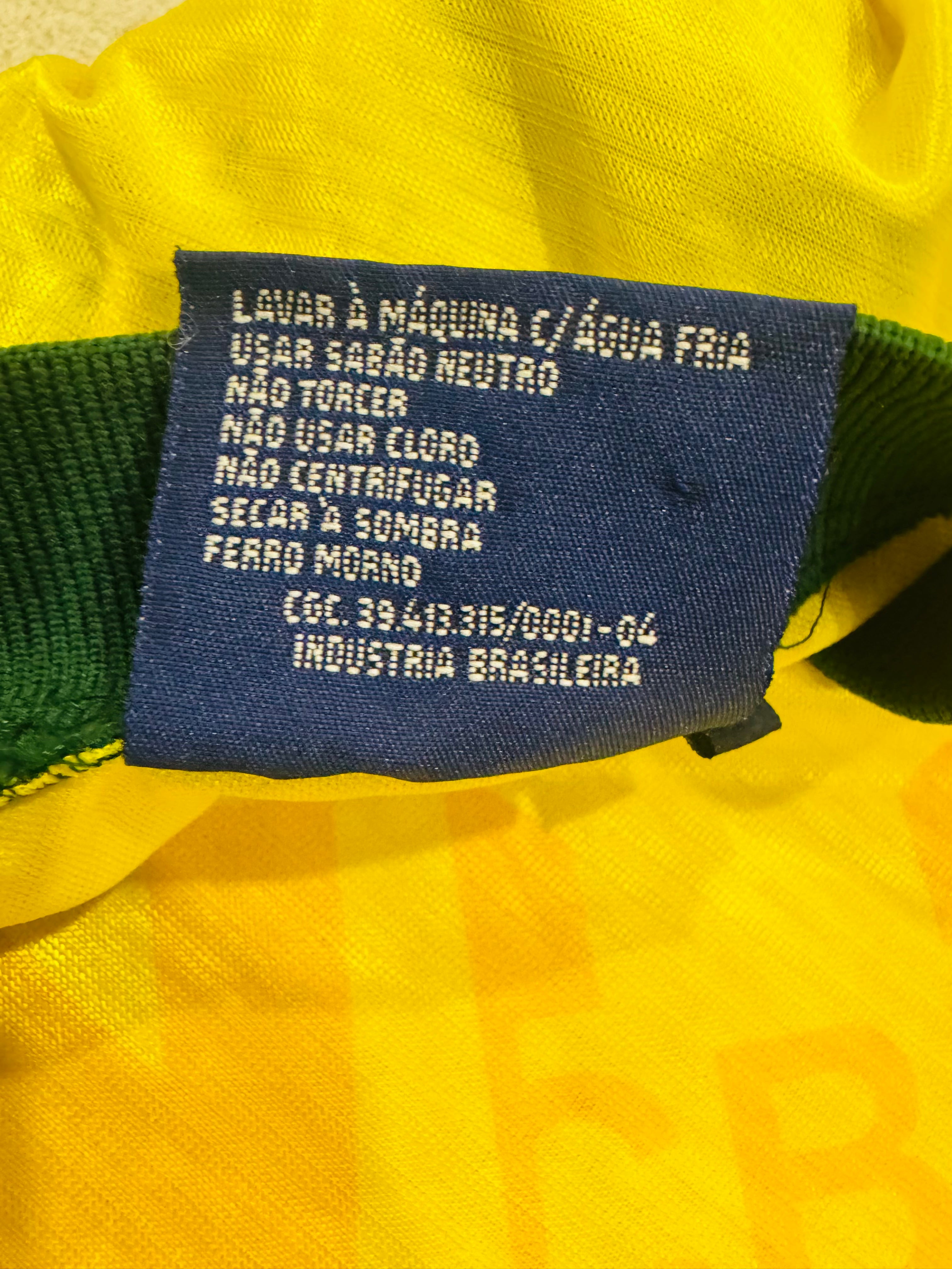 1993/94 Brazil Home Size L - additional view 6