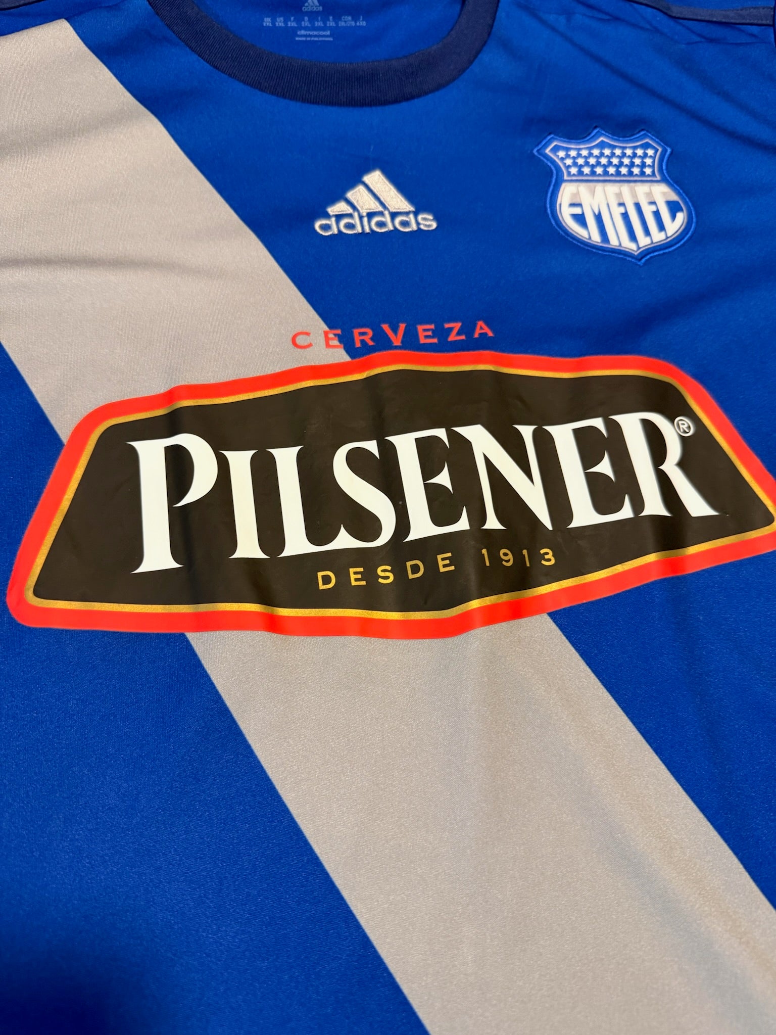 2017/18 Emelec Home Size XXL - close-up detail