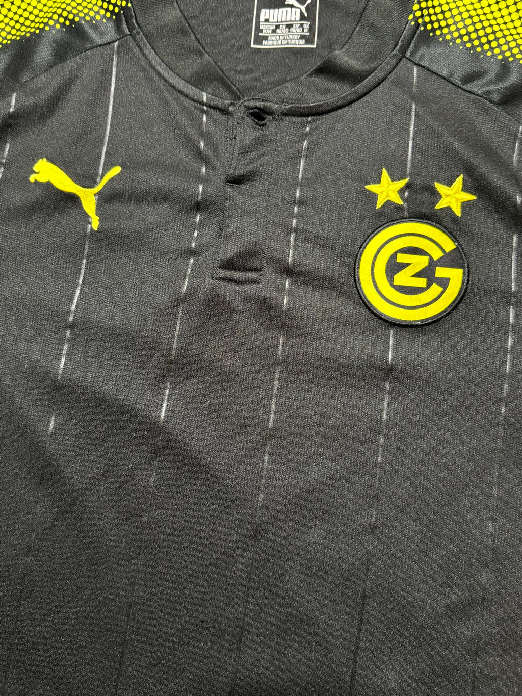 2017/19 Grasshoppers Away Size M