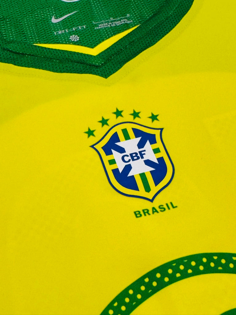 2004/05 Brazil Reissue Home Size L Ronaldinho