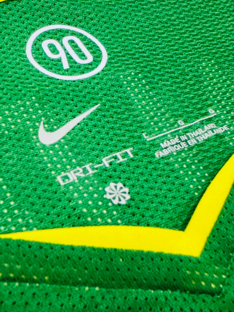 2004/05 Brazil Reissue Home Size L Ronaldinho