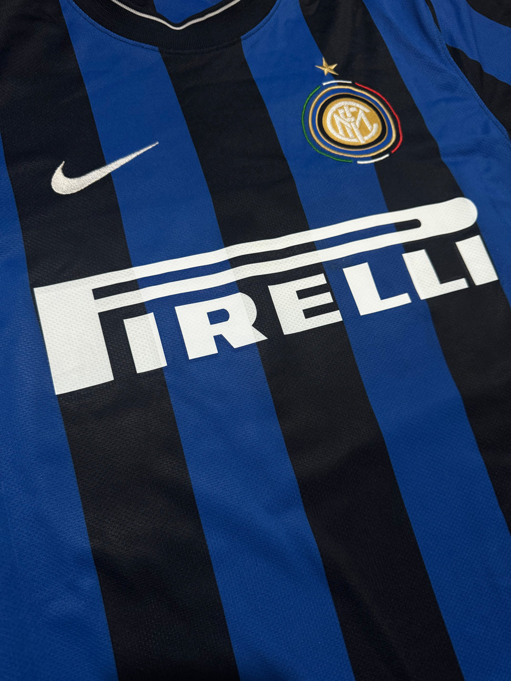 2009/10 Inter Milan Home Size L Balotelli - close-up detail