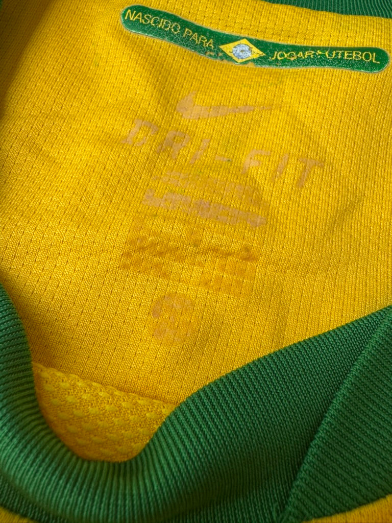2010/11 Brazil Home Size XL Kaka - additional view 5