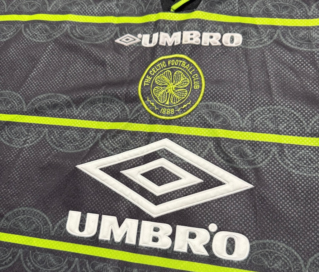 1998/99 Celtic Away Size L - close-up detail