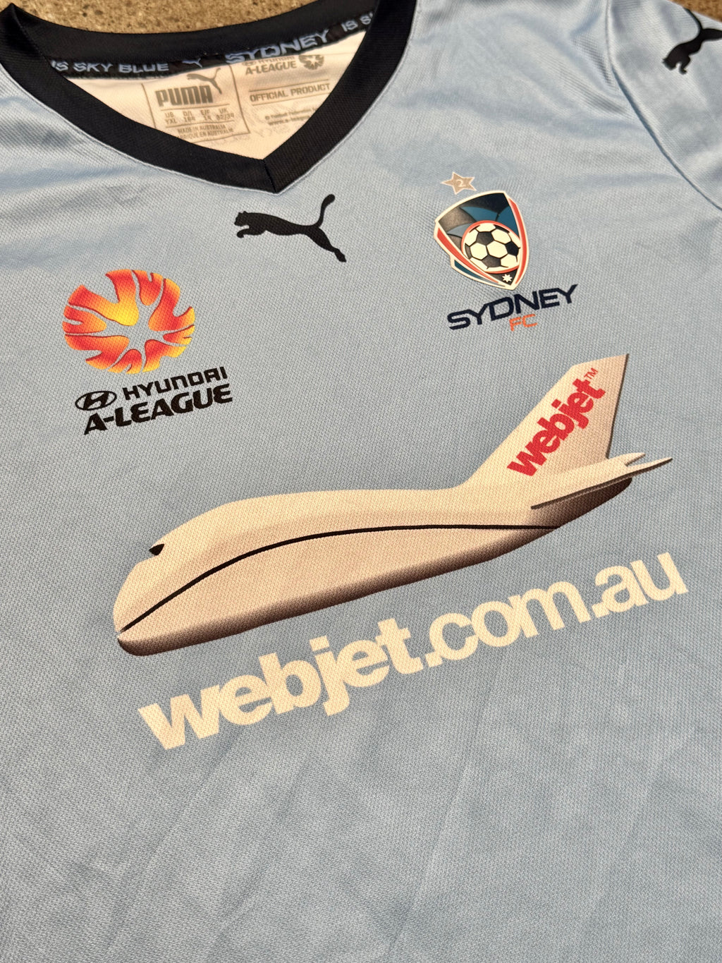 2016/17 Sydney FC Home Size Youth XL - close-up detail