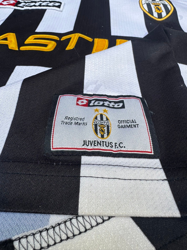 2001/02 Juventus Home Size XL