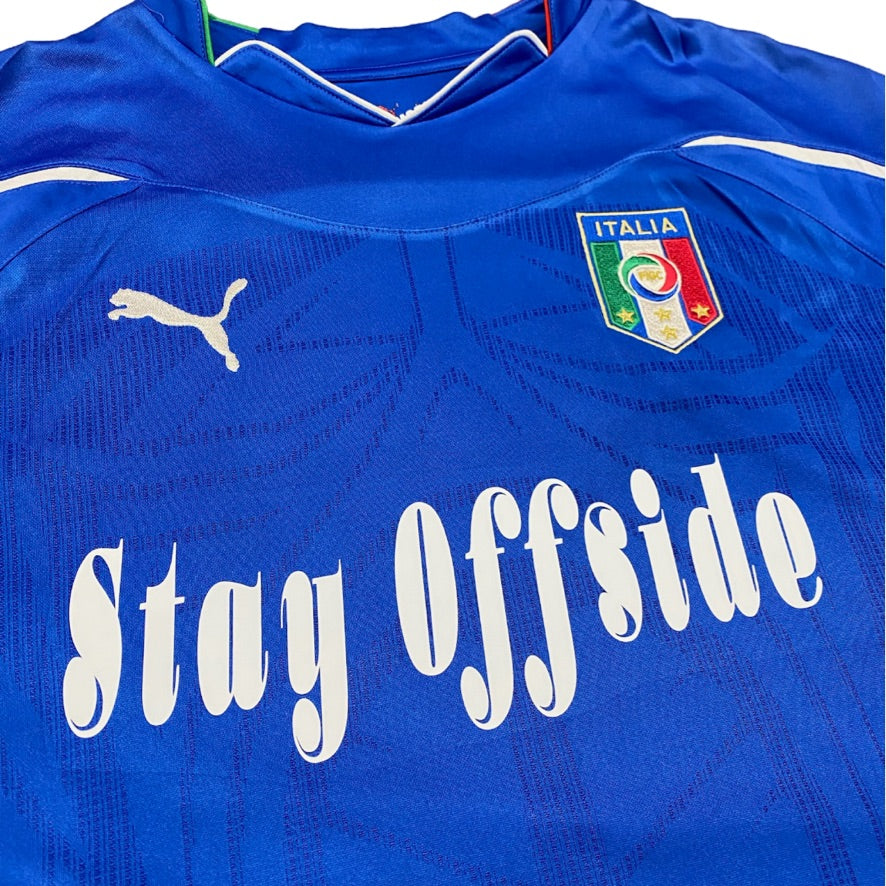 Stay Offside - La Tricolore - close-up detail
