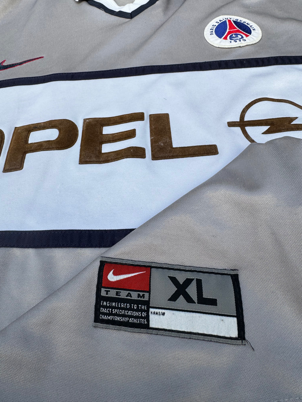 1999/00 PSG Away Size XL - label detail