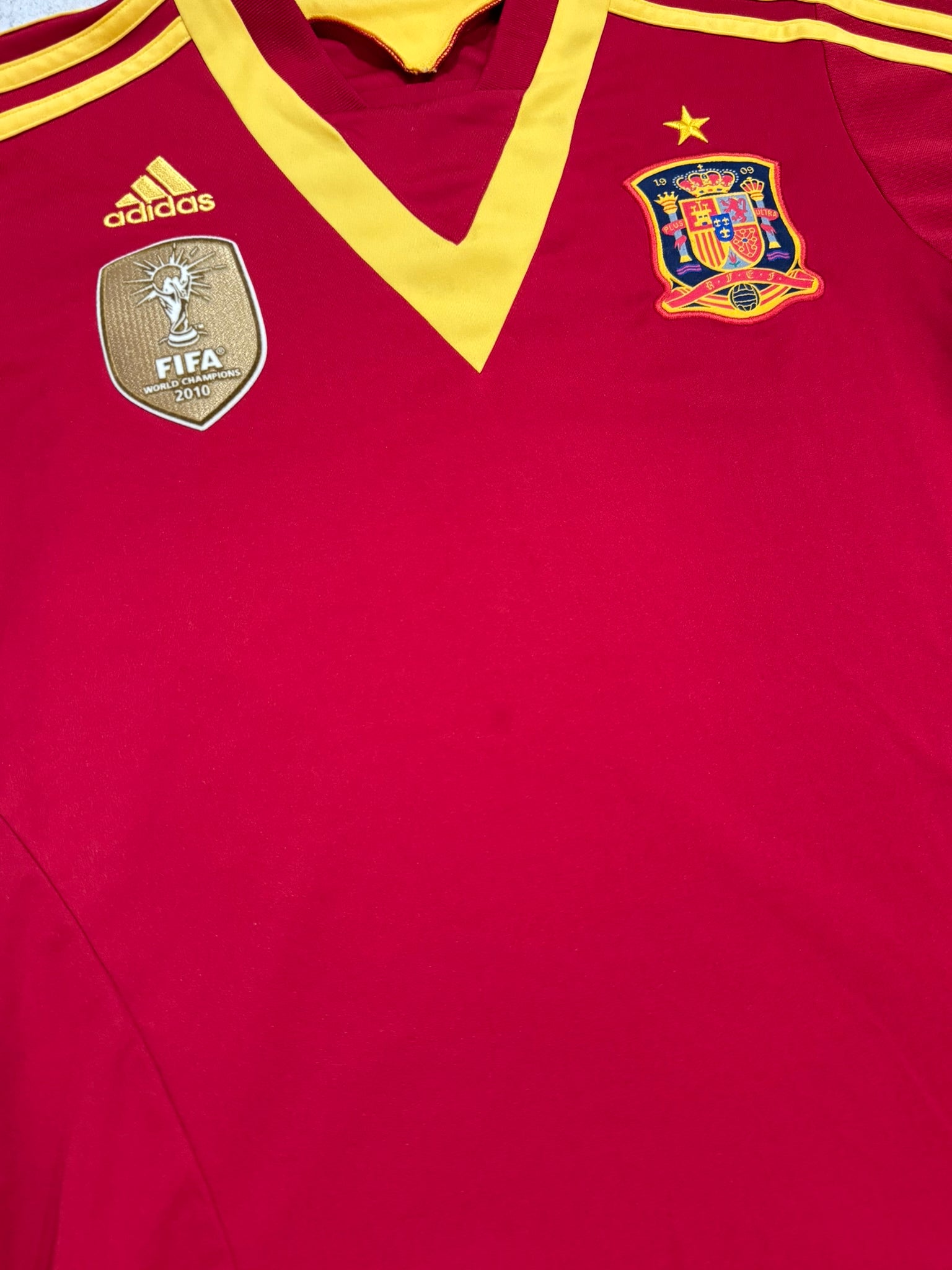 2012/13 Spain Home Size Youth M - close-up detail