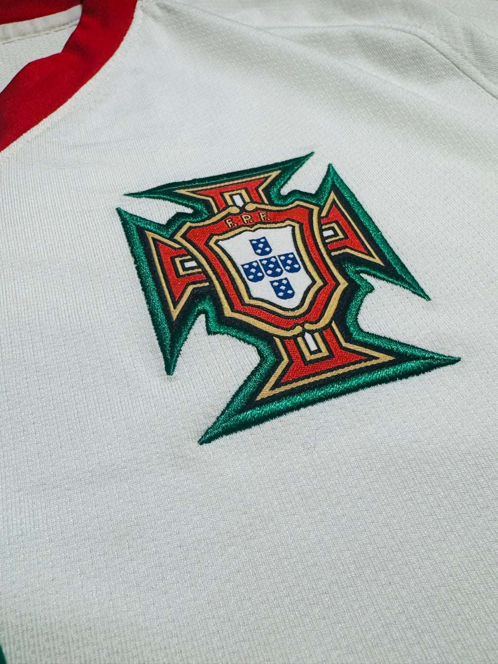 2008/09 Portugal Home Size L Ronaldo - label detail