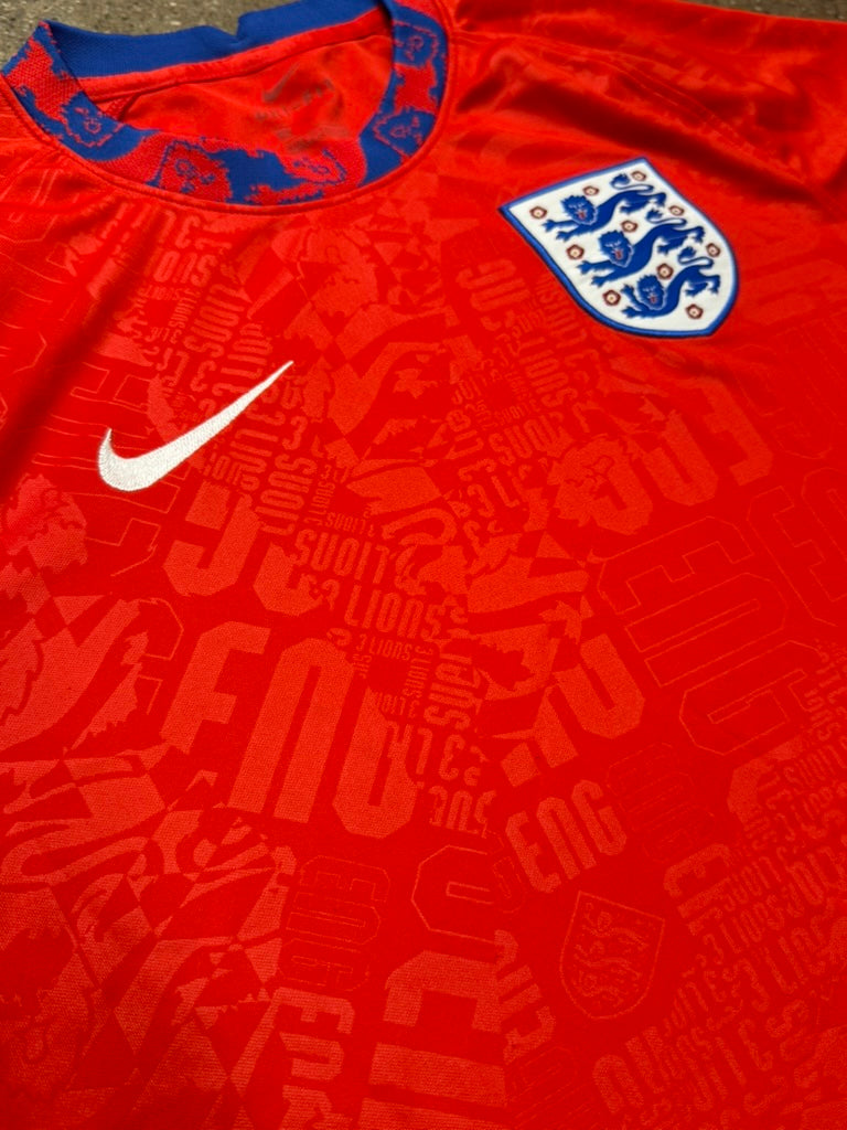 2020/21 England Training Size M - close-up detail