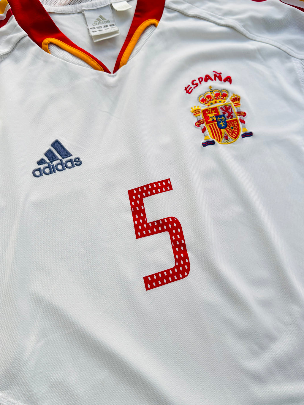 2004/06 Spain Away Size M Puyol - close-up detail