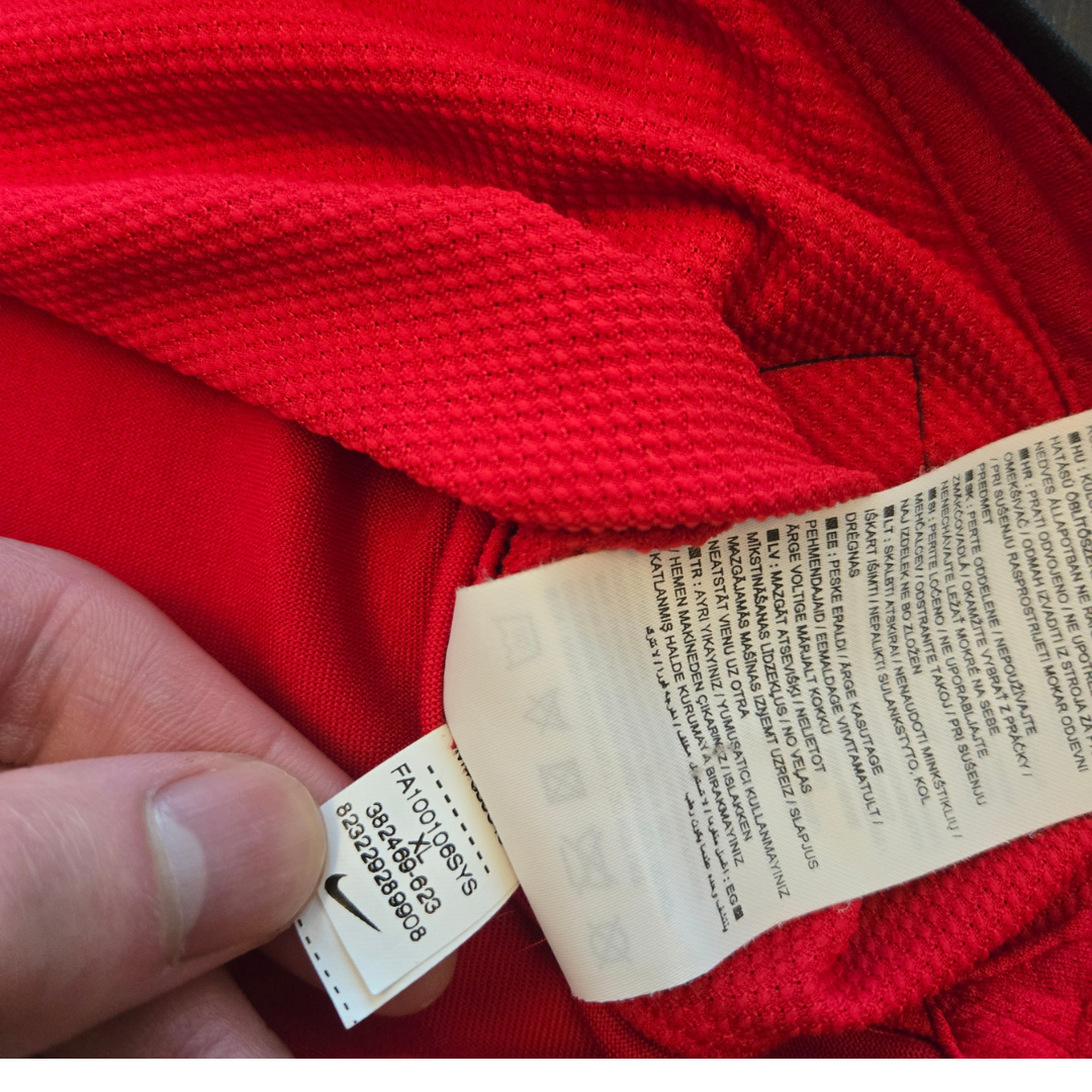 2010/11 Manchester United Home Size XL Giggs