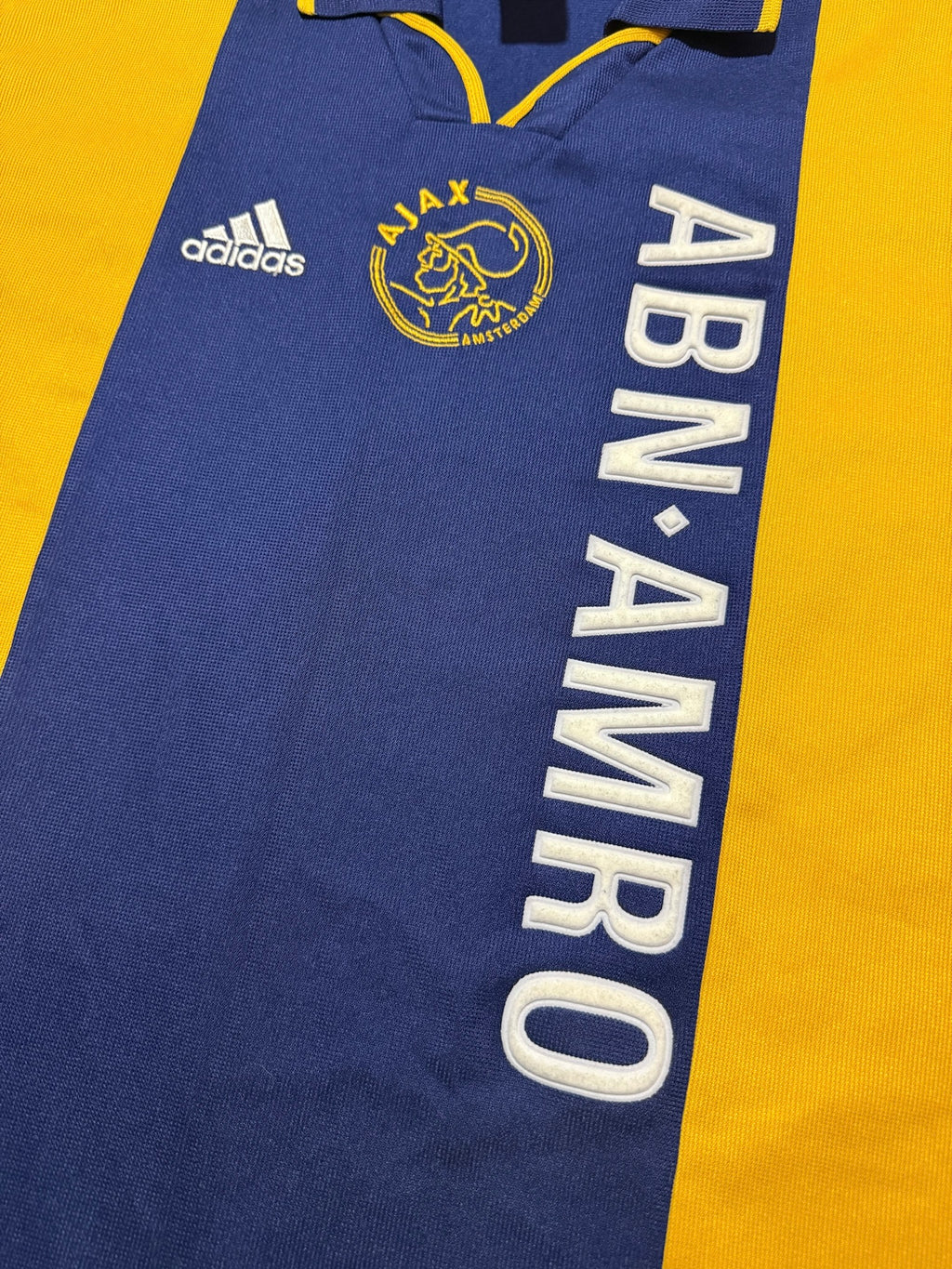 2000/01 Ajax FC Away Size XL - close-up detail