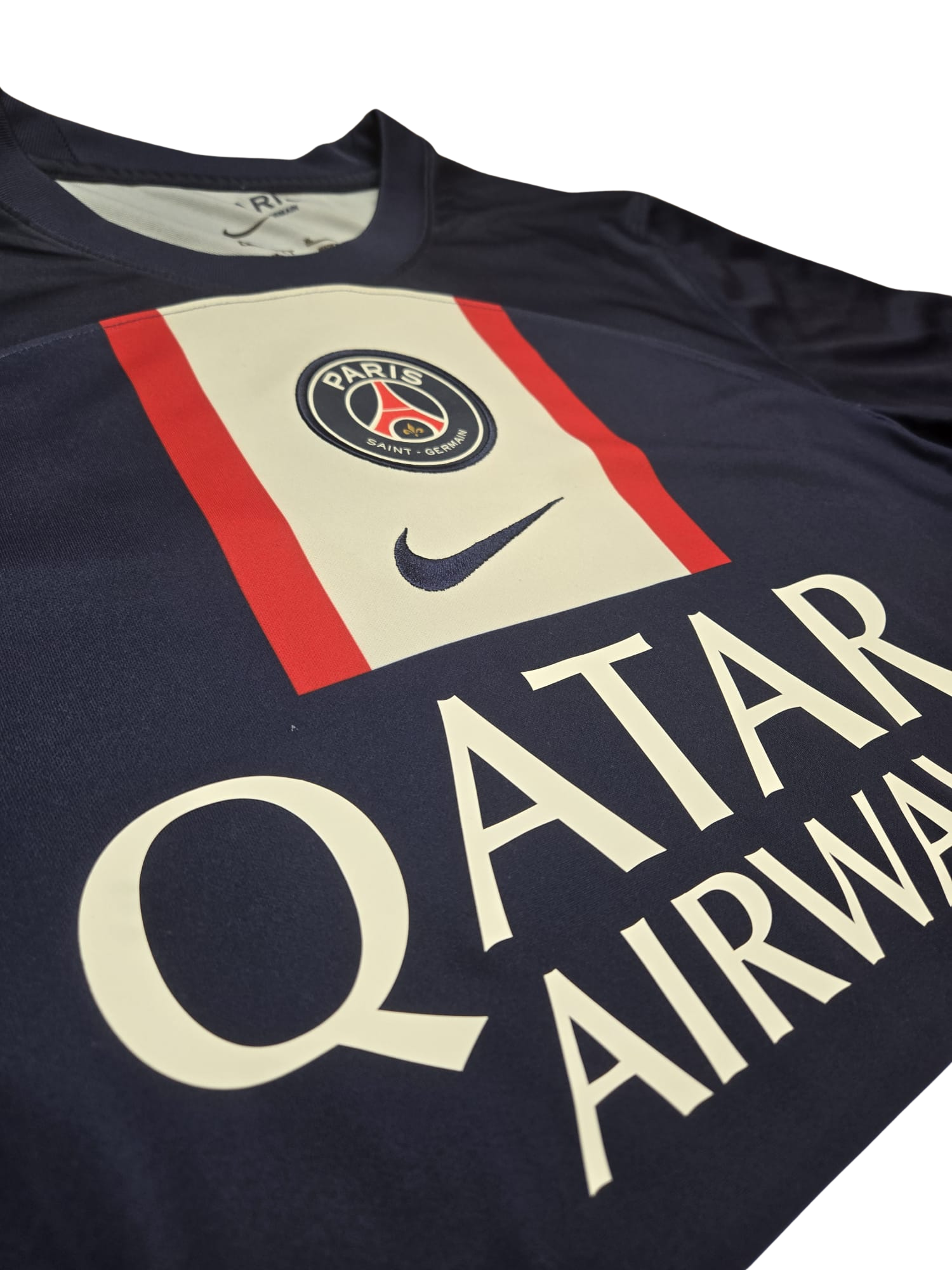 2022/23 PSG Home Size XL Neymar - close-up detail