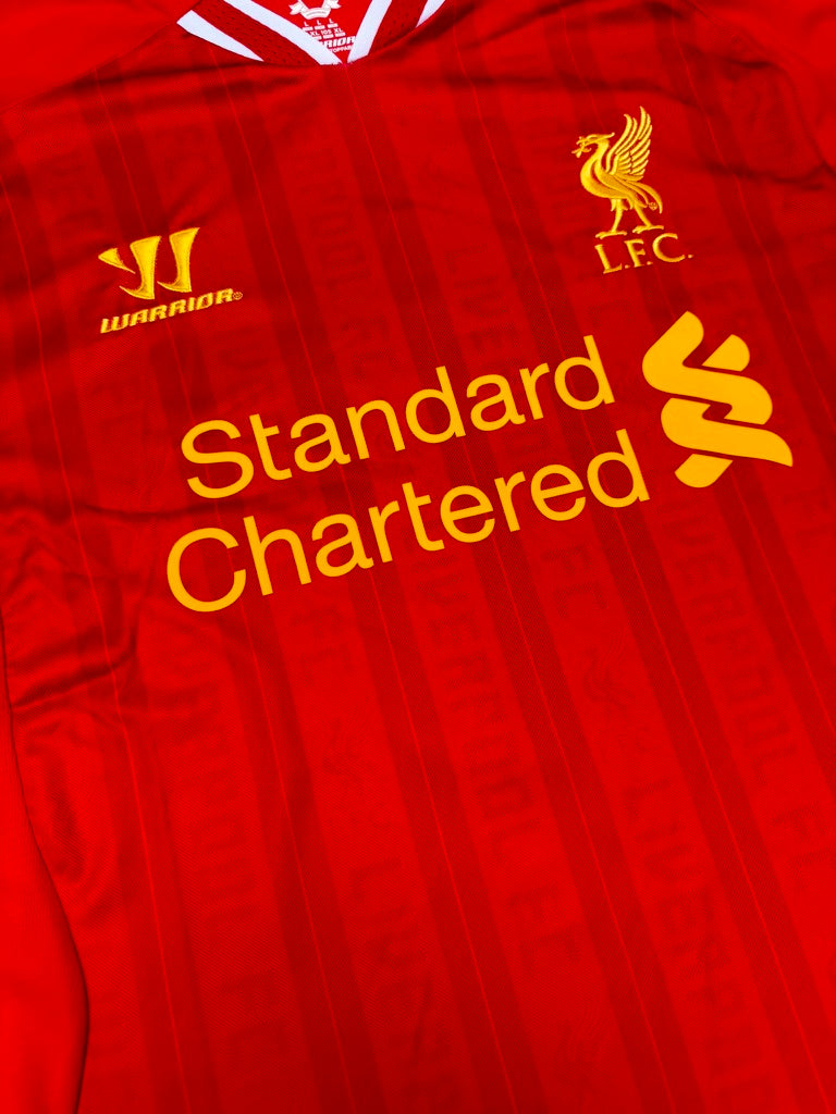 2013/14 Liverpool FC Home Size L Suarez BNWT - close-up detail