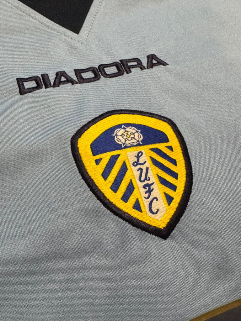 2004/05 Leeds Away Size L Lennon L/S - label detail
