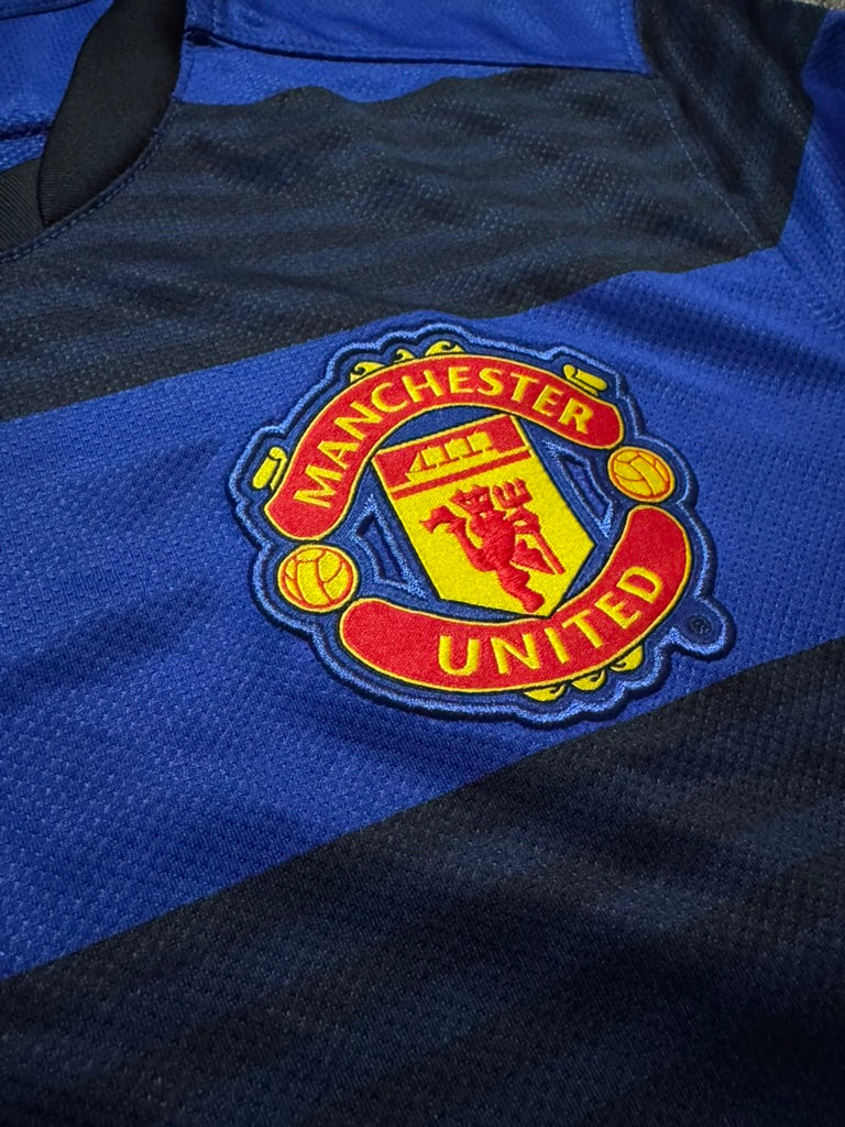 2011/12 Manchester United Away Size S Evra L/S