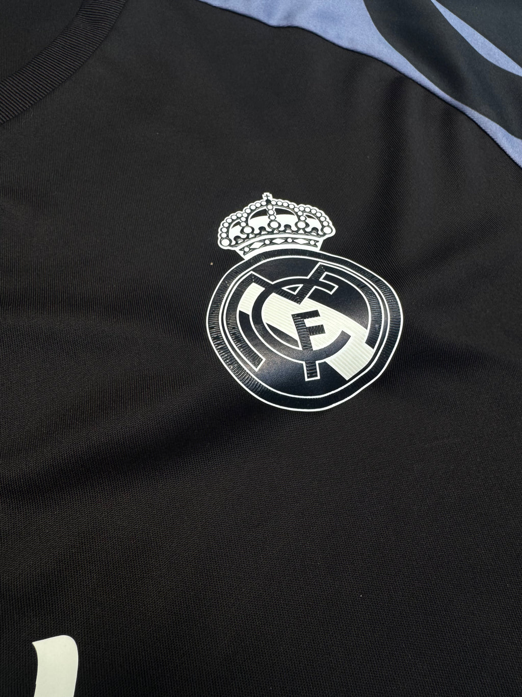 2016/17 Real Madrid Third Size M Ronaldo - label detail