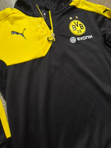 2015/16 Borussia Dortmund Training Jacket Size S - close-up detail