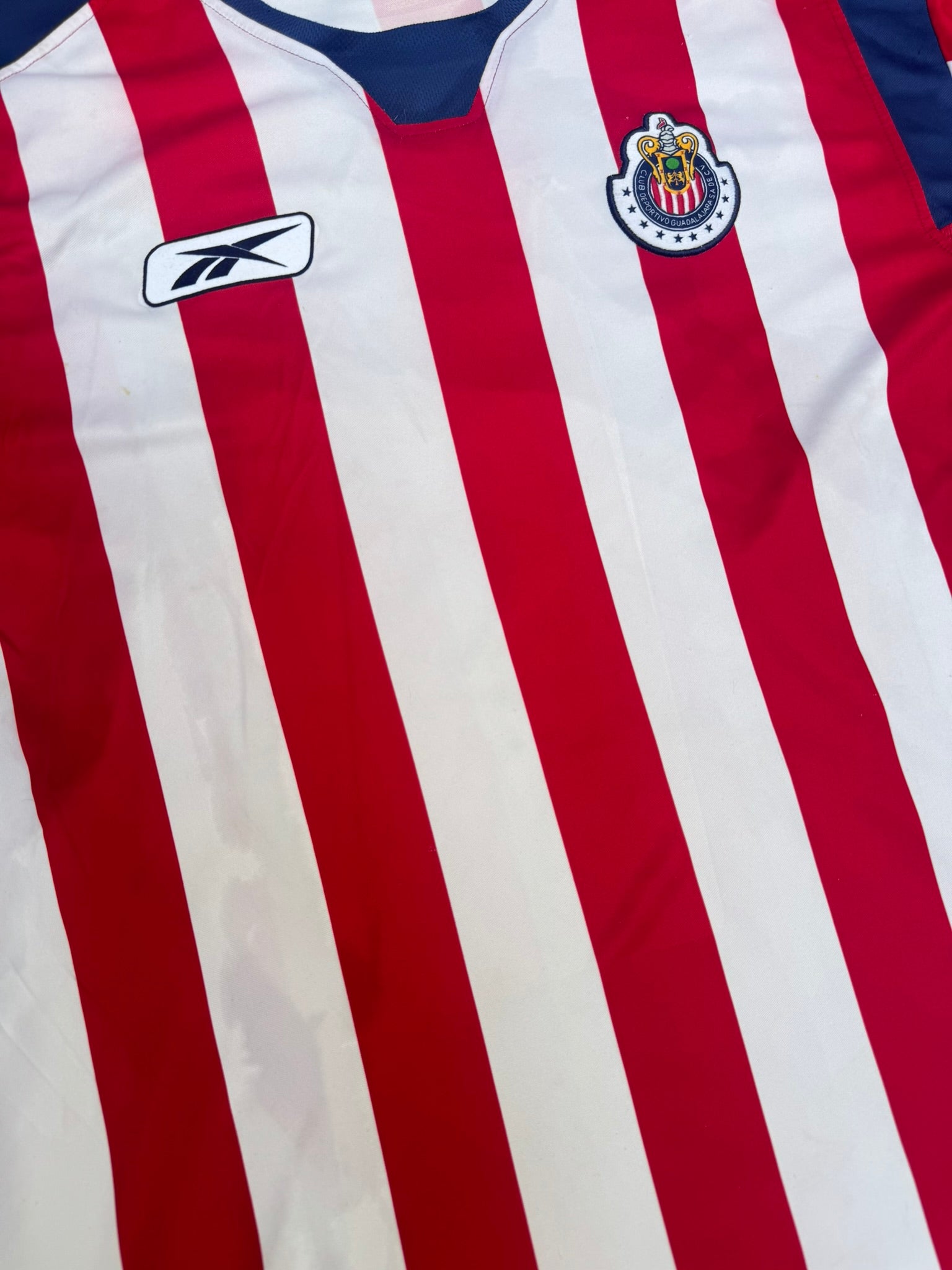 2004/05 Chivas de Guadalajara Home Size M L/S - close-up detail