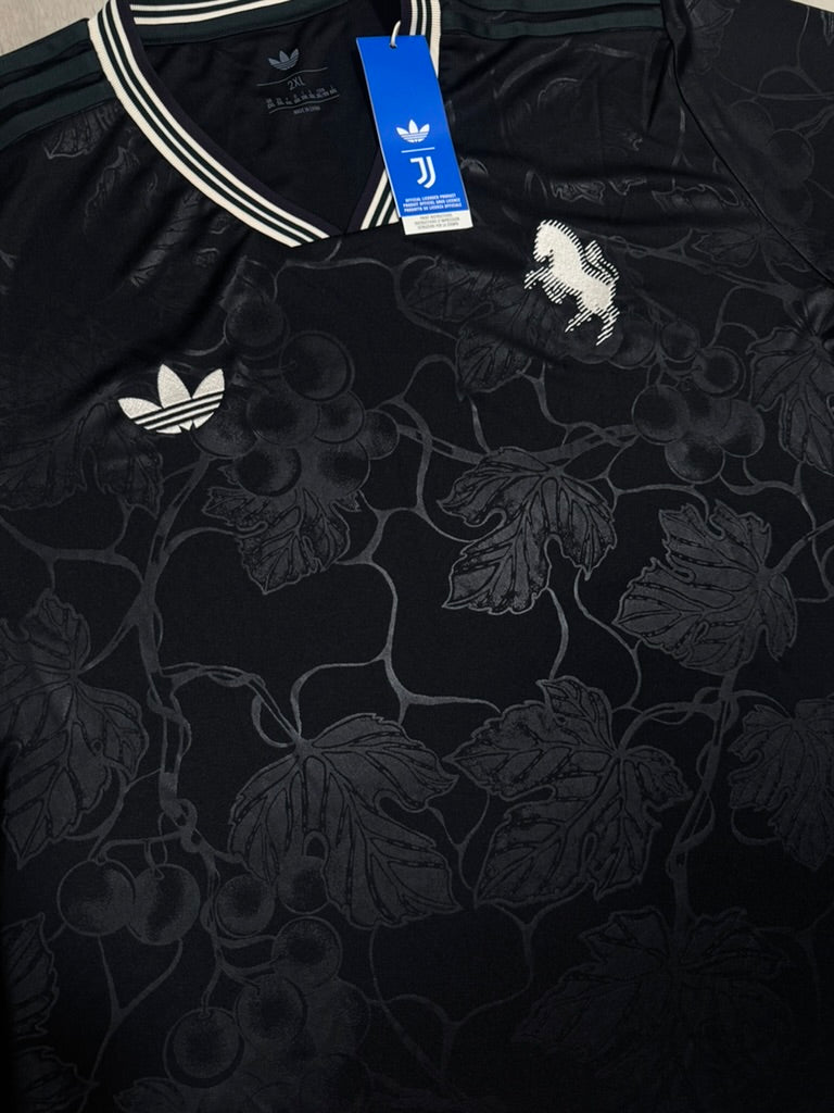 2025/26 Juventus Third Size XXL BNWT