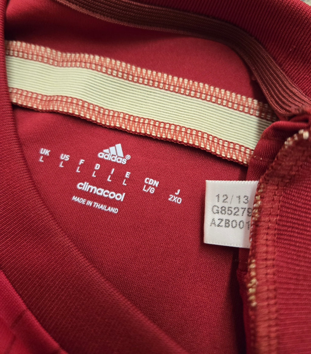 2014/16 Spain Home Size L Iniesta