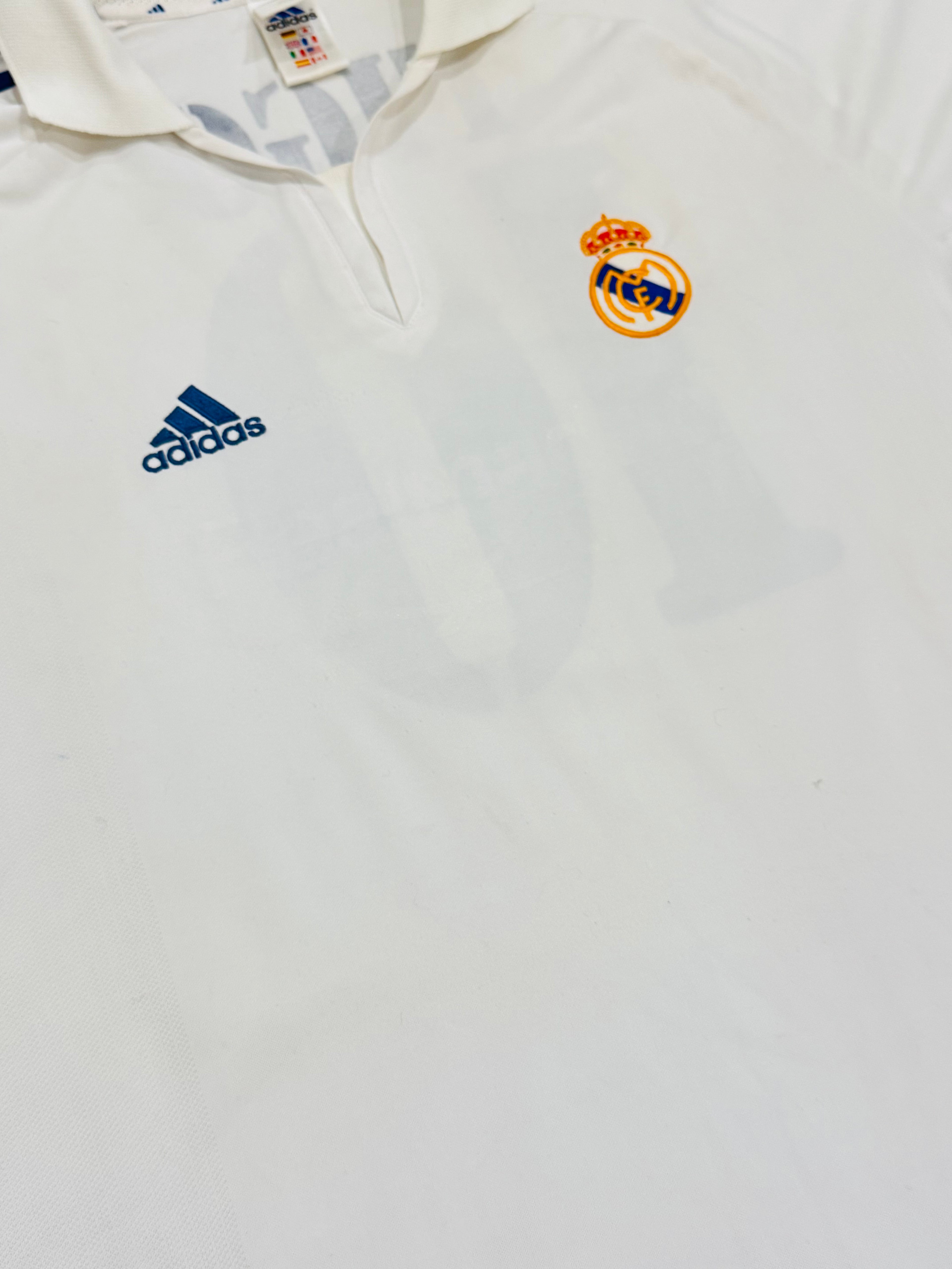 2001/02 Real Madrid Home Size L Figo - close-up detail
