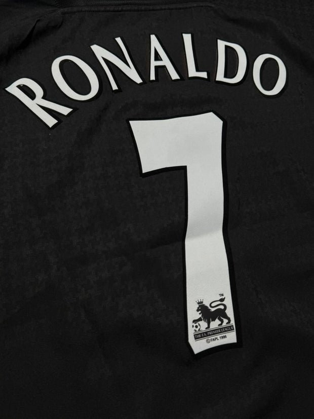 2004/05 Manchester United Away Size XL Ronaldo