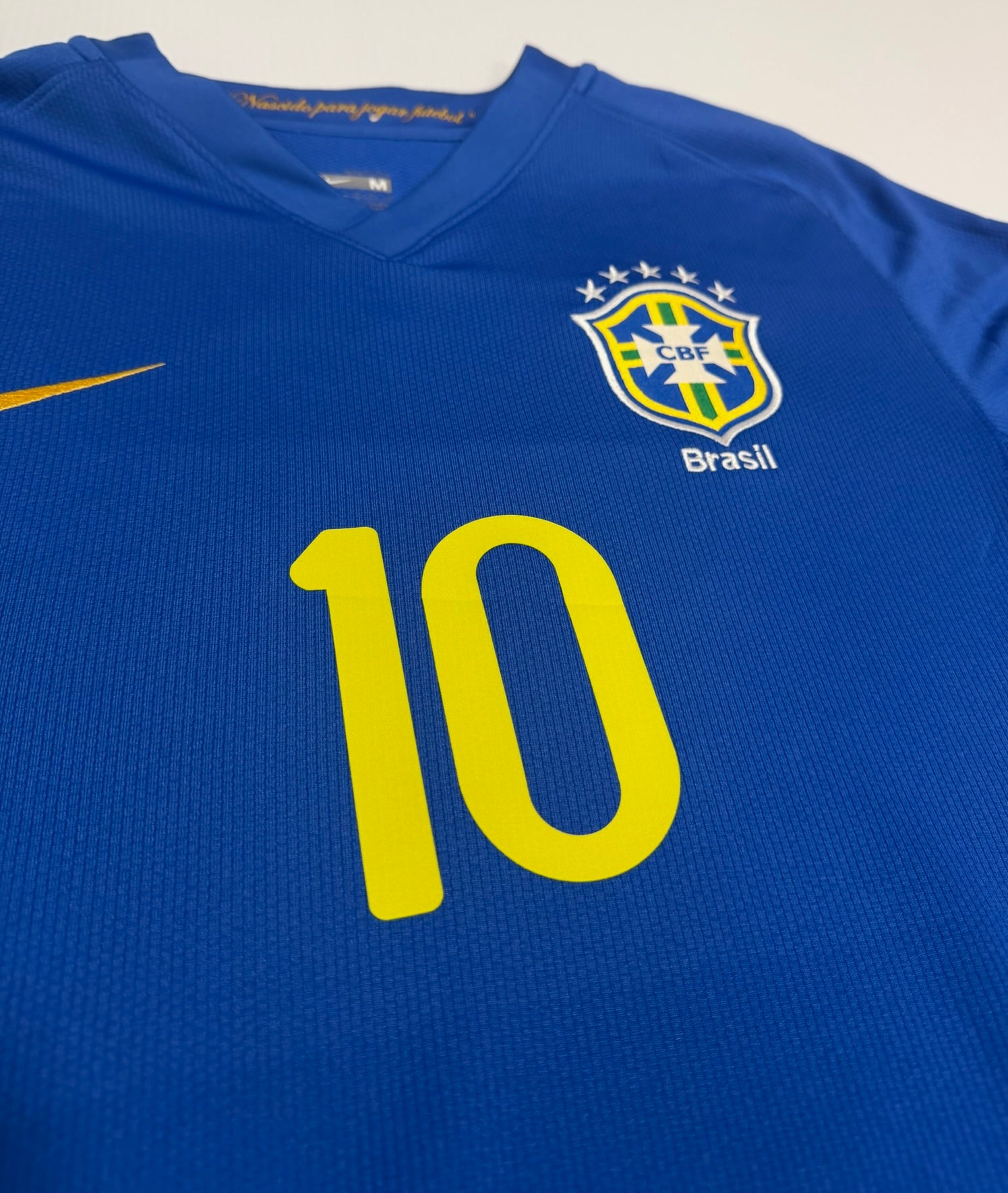 2008/10 Brazil Away Size M Ronaldinho - close-up detail
