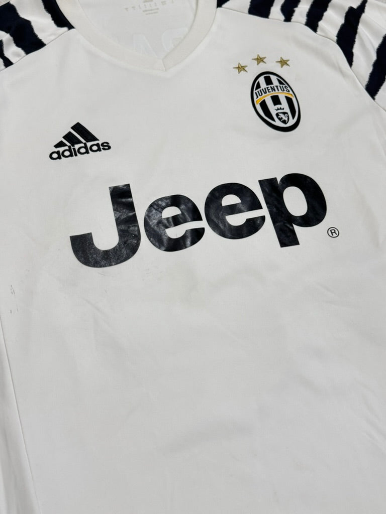 2016/17 Juventus Third Size S Dybala - close-up detail
