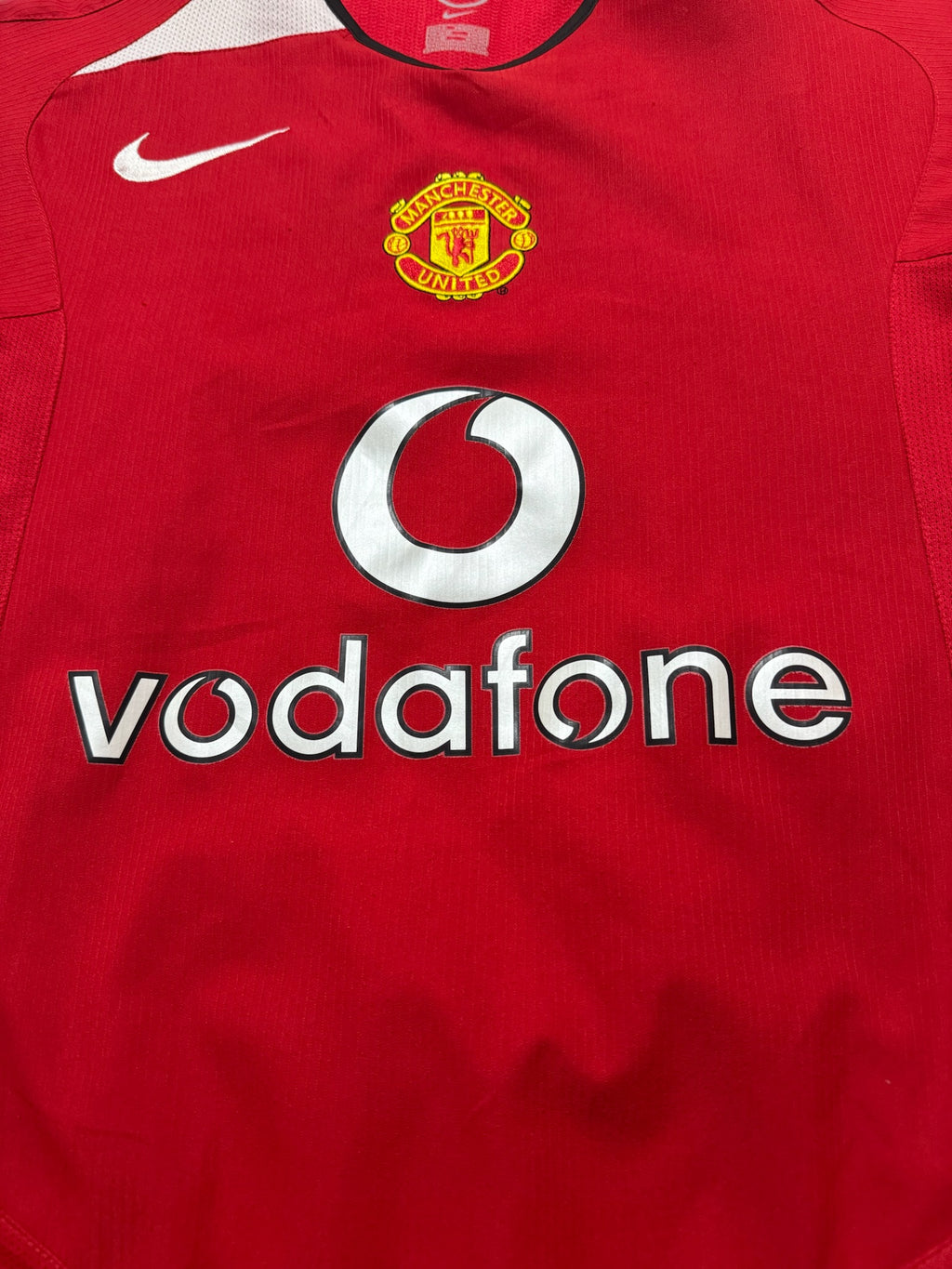 2004/06 Manchester United Home Size S - close-up detail