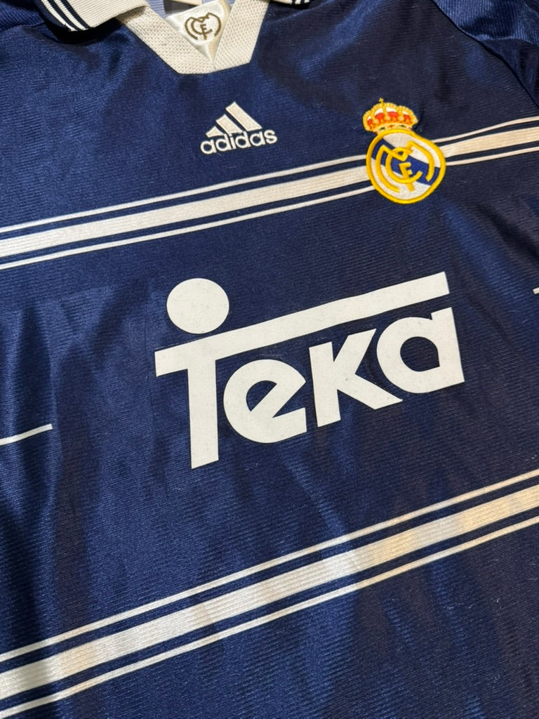 1998/99 Real Madrid Away Size L Karembeu - close-up detail