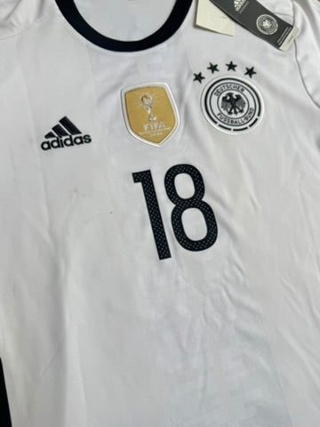 2015/16 Germany Home Size M Kroos BNWT - close-up detail