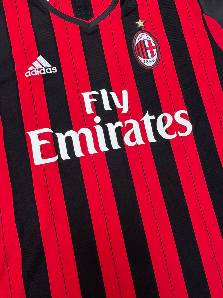 2013/14 AC Milan Home Size XL Kaka - close-up detail