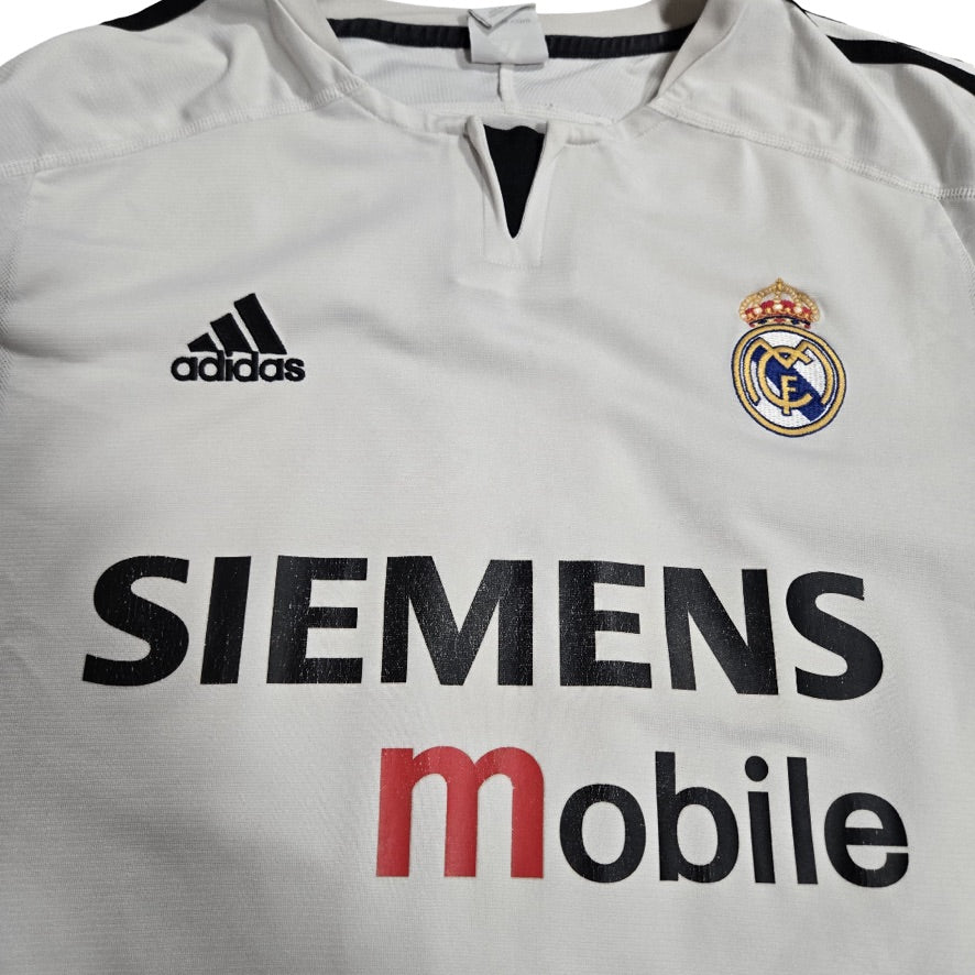 2003/04 Real Madrid Home Size L Ronaldo - close-up detail