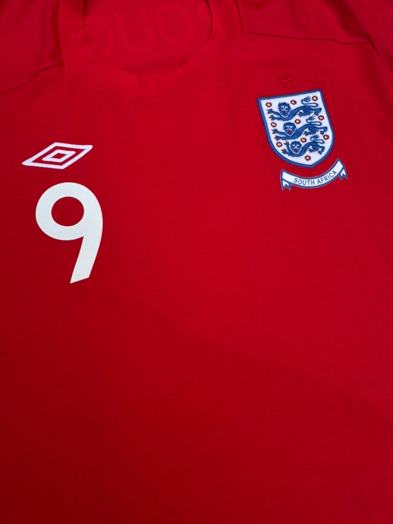 2010/11 England Away Size XL Crouch - close-up detail